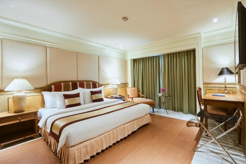 Executive Suite image 1