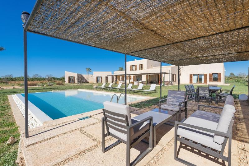 Three-Bedroom Villa image 4