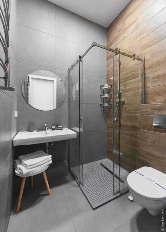 Budget Double or Twin Room without Window image 2