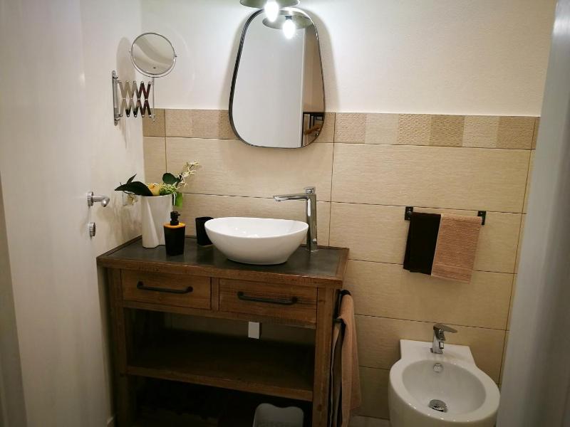 Studio Apartment image 4