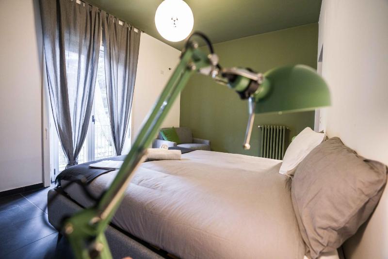Deluxe Double or Twin Room with Garden View image 3