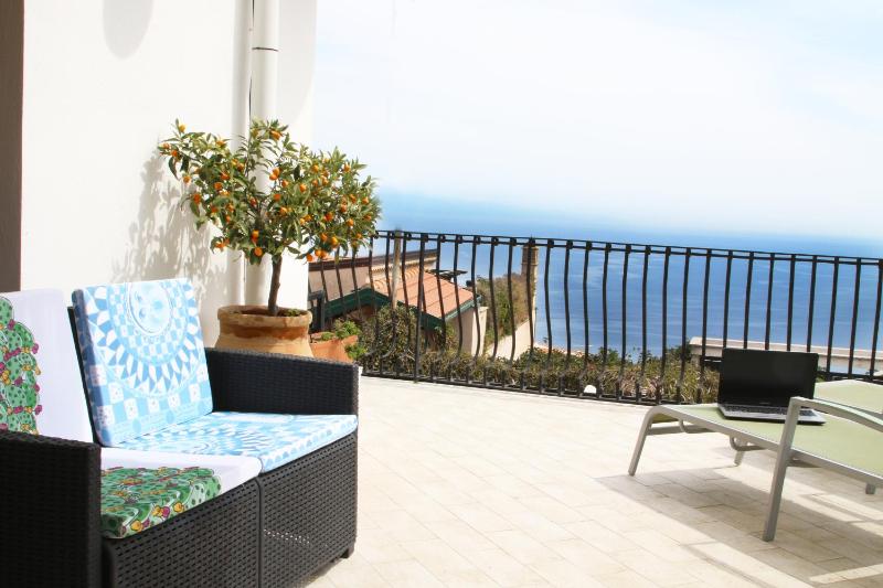 Taonasi Taormina Apartments - image 15