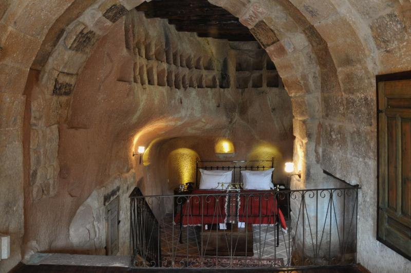 Family Cave Suite image 4
