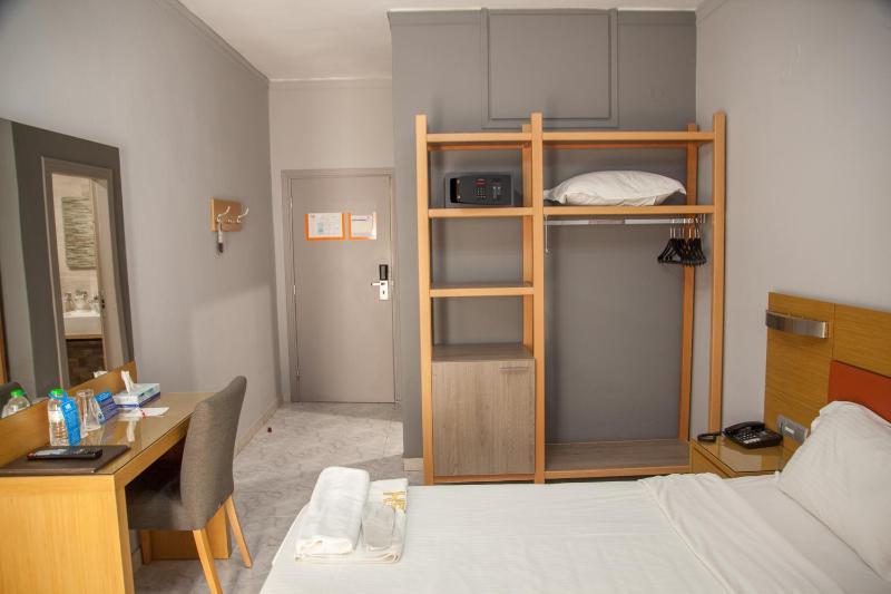 Hotel Erika - image 8