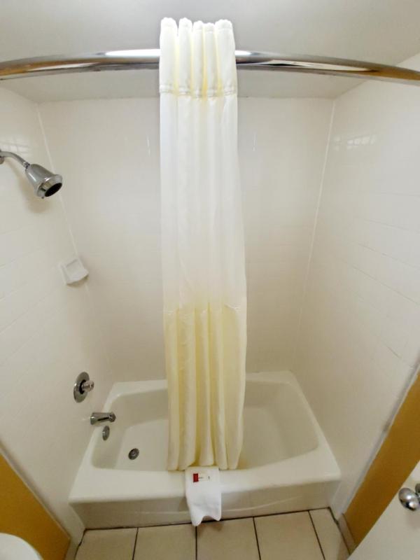 Double Room with Two Double Beds - Non-Smoking (4 Adults) image 3