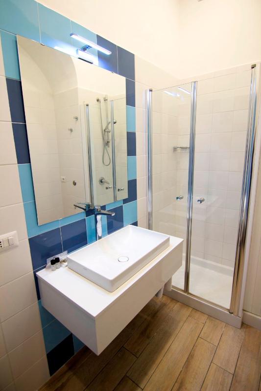 Deluxe Double Room with Balcony image 1