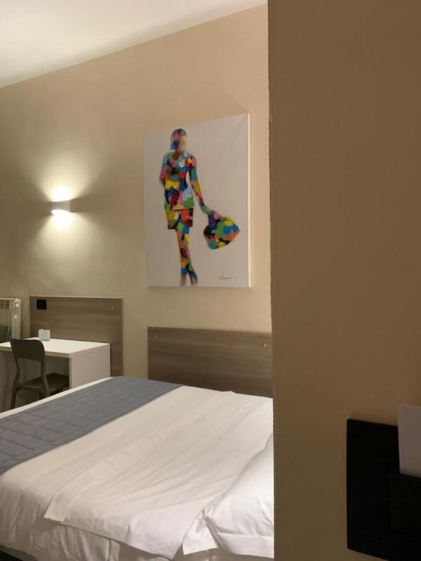 Double or Twin Room with Balcony image 2