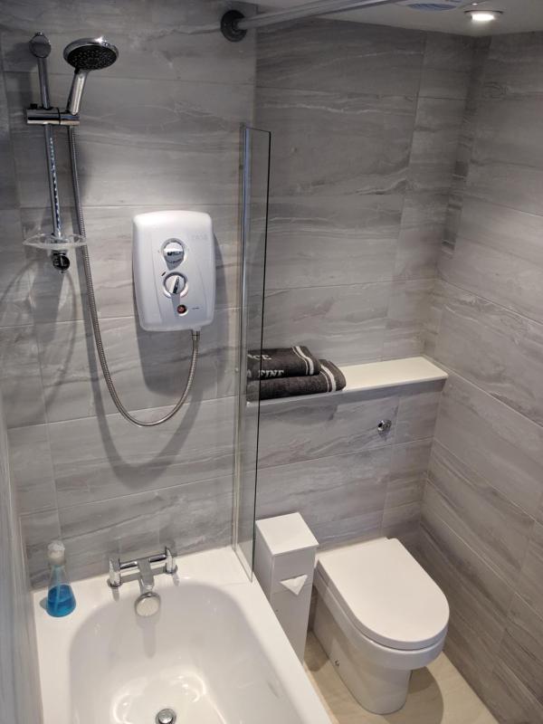 Deluxe Double Room with Bath image 4
