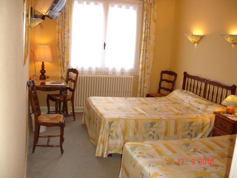 Triple Room image 2