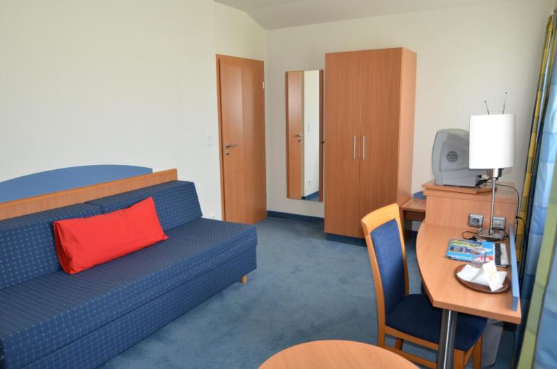 Comfort Single Room image 2