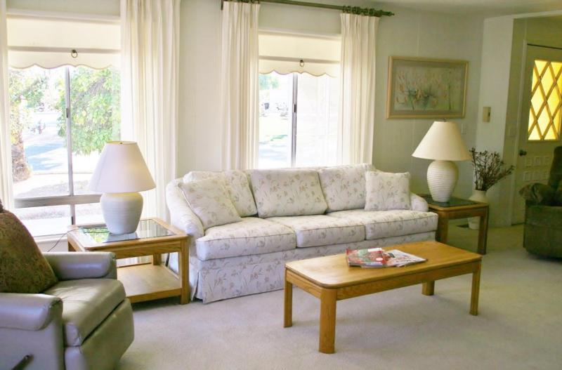 Two-Bedroom House image 2