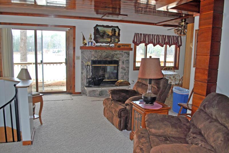 Five-Bedroom House image 3