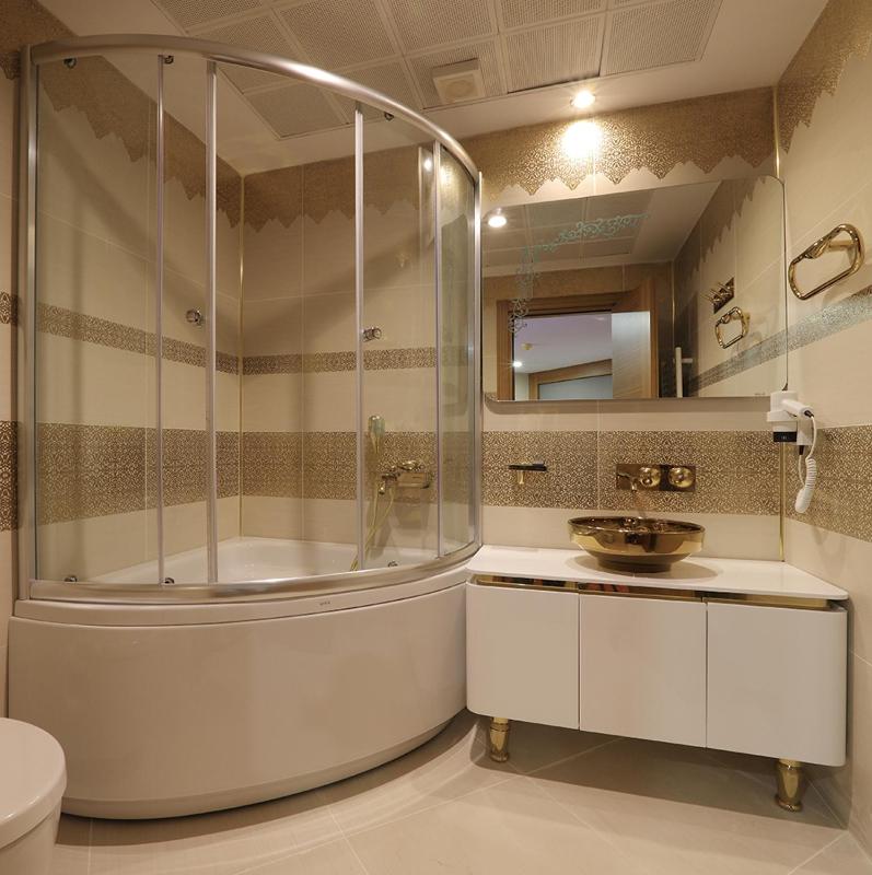 King Suite image 3