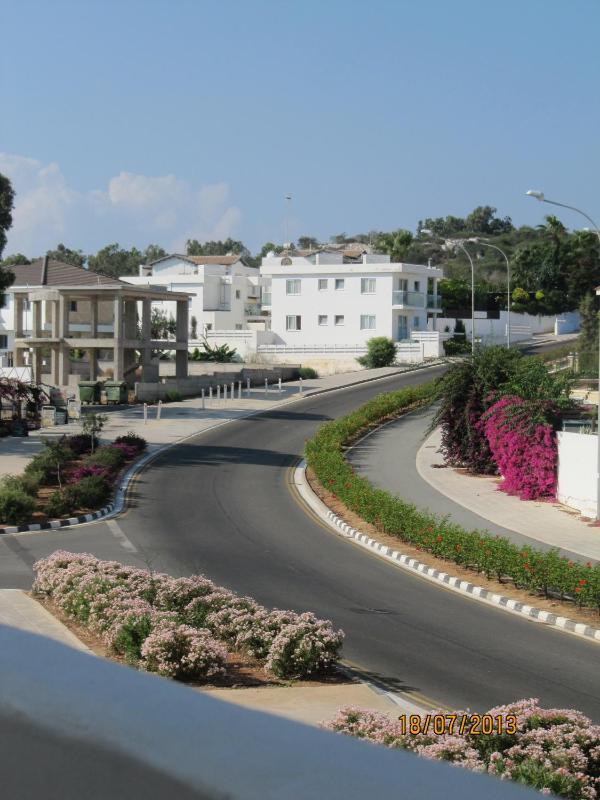 Sunny Holiday Apartments - image 3