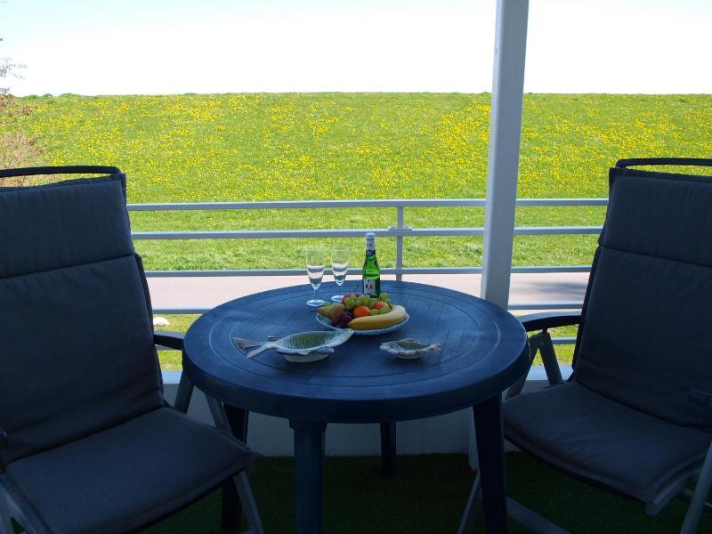 Double Room with Balcony image 4