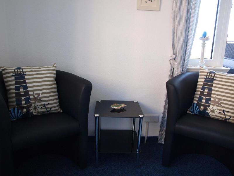 Double Room with Balcony image 3