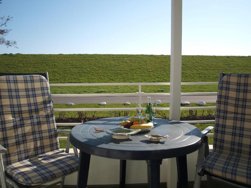 Standard Double Room with Balcony image 4