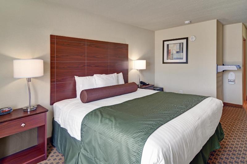 King Room - Disability Access image 4