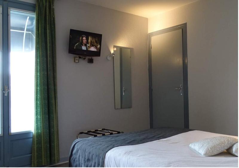 Classic Double Room image 1