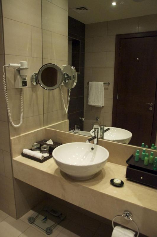 Queen Room - Disability Access - Smoking image 2