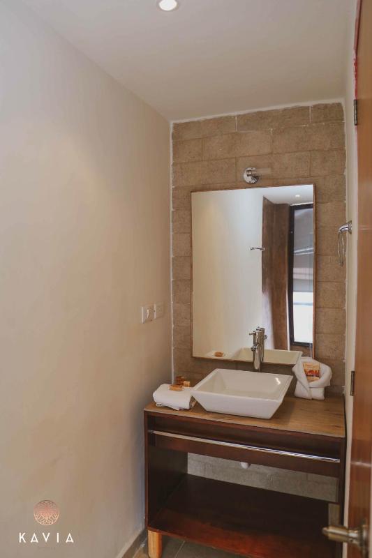Hotel Urban - image 5