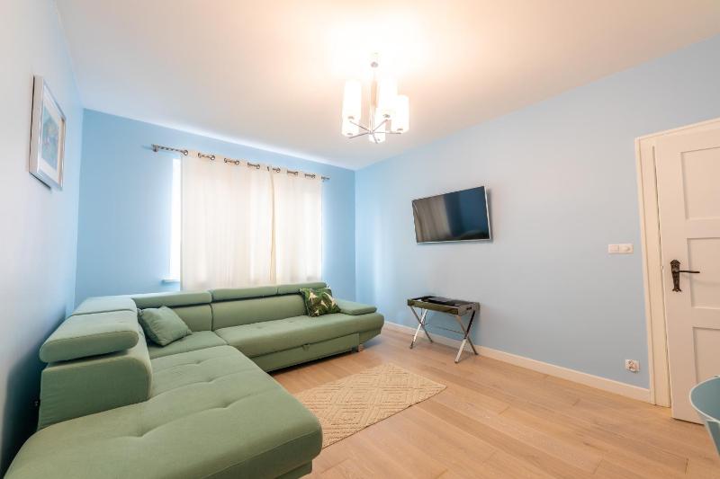 Victus Apartamenty Apartament Roma - image 1