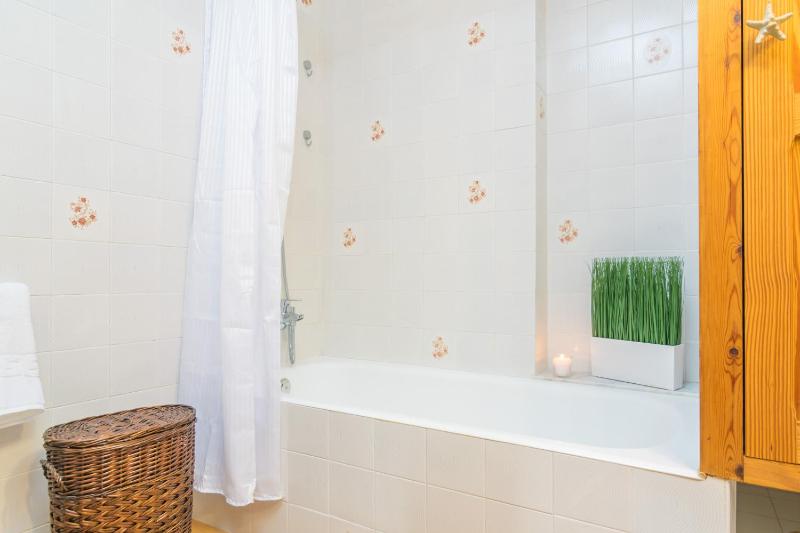 Three-Bedroom House image 3