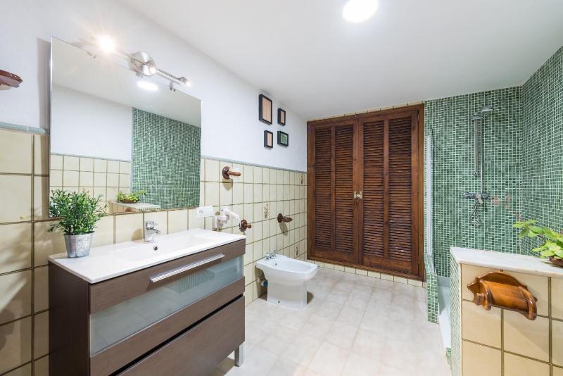 Four-Bedroom Villa image 3