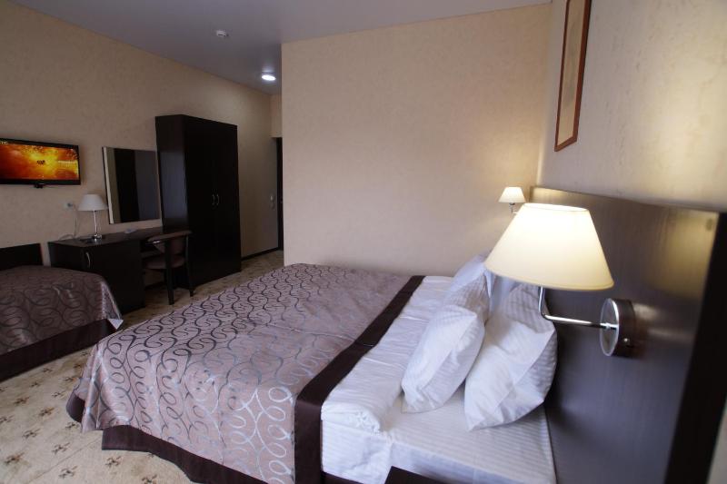 Triple Room image 3