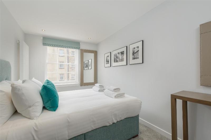 Superior Apartment image 3
