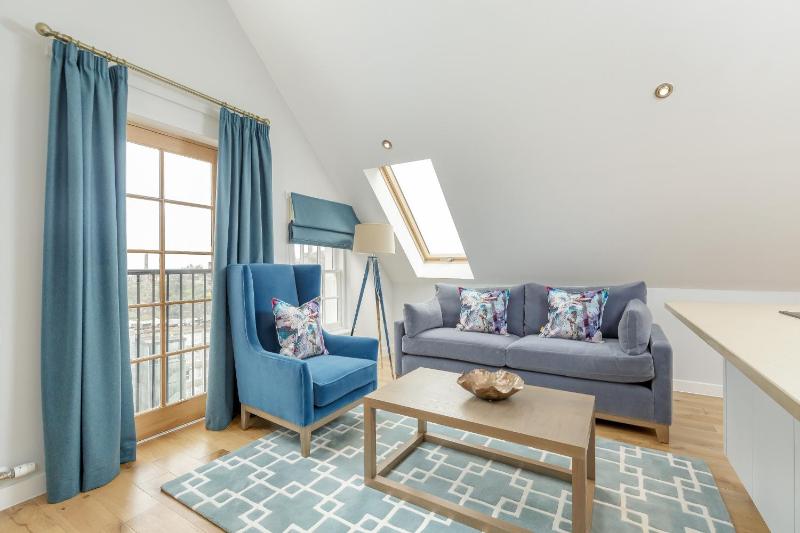 Penthouse Apartment image 4