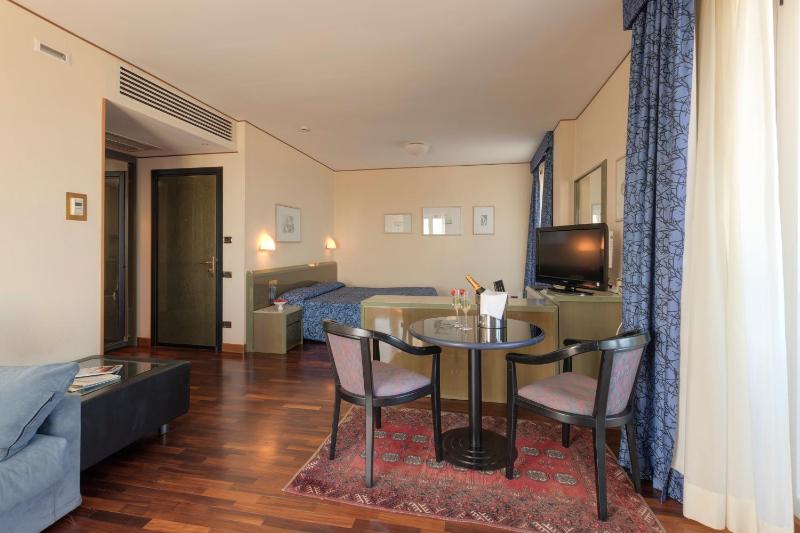 Suite image 3