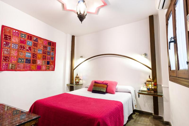 Interior Standard Double Room image 3