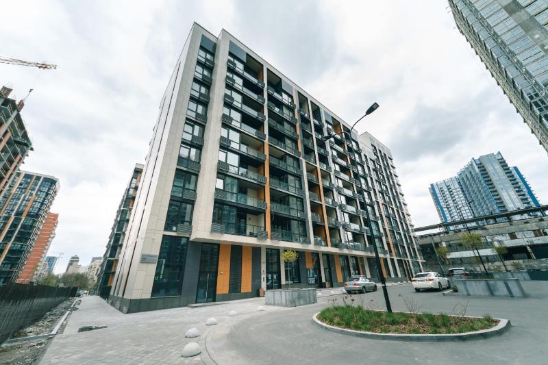 Luxury Apartments - image 11