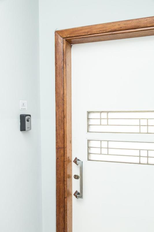 Two-Bedroom Apartment with Balcony image 2
