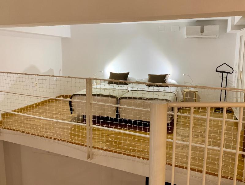 Apartment - Split Level image 4