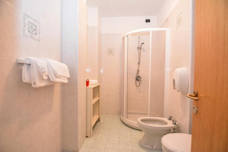Standard Apartment with Lake View image 2