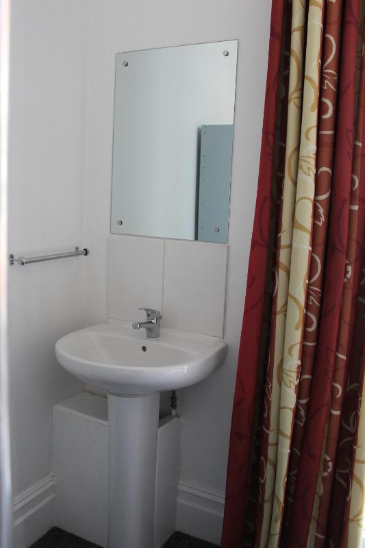 Backpackers Blackpool Hotel & Suites - image 11