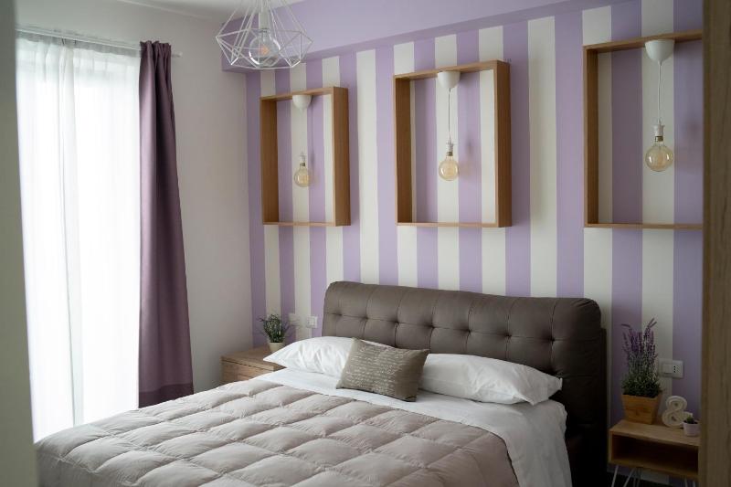 Deluxe Double Room with Balcony and Sea View image 3