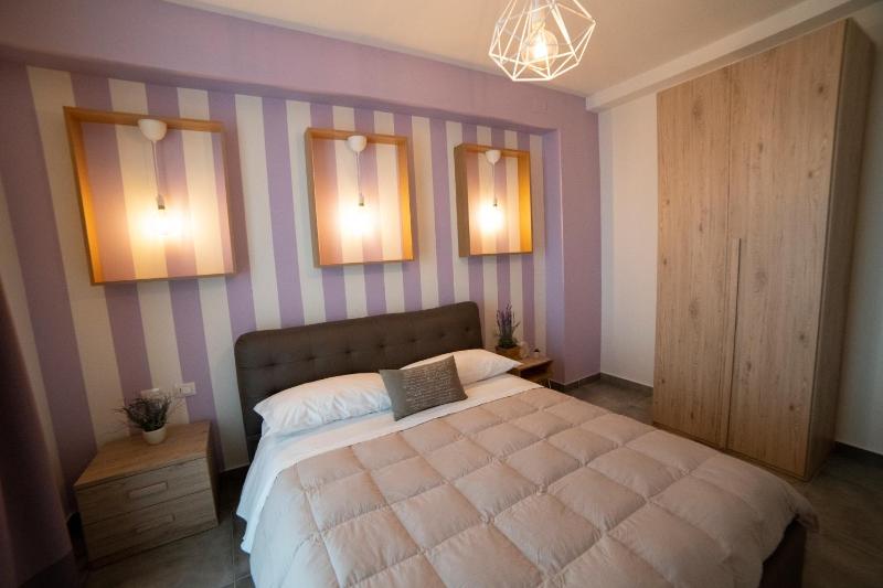 Deluxe Double Room with Balcony and Sea View image 4