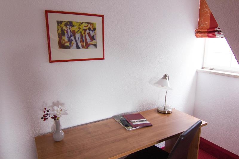 Double Room image 3