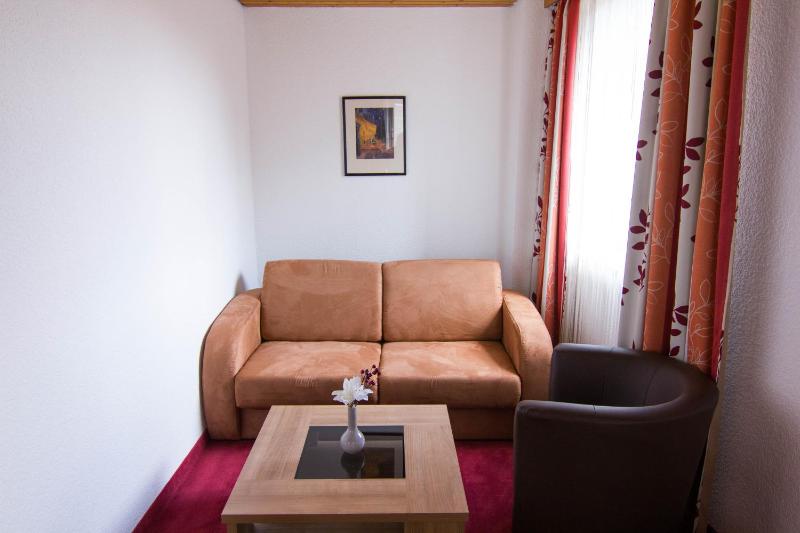Quadruple Room image 3
