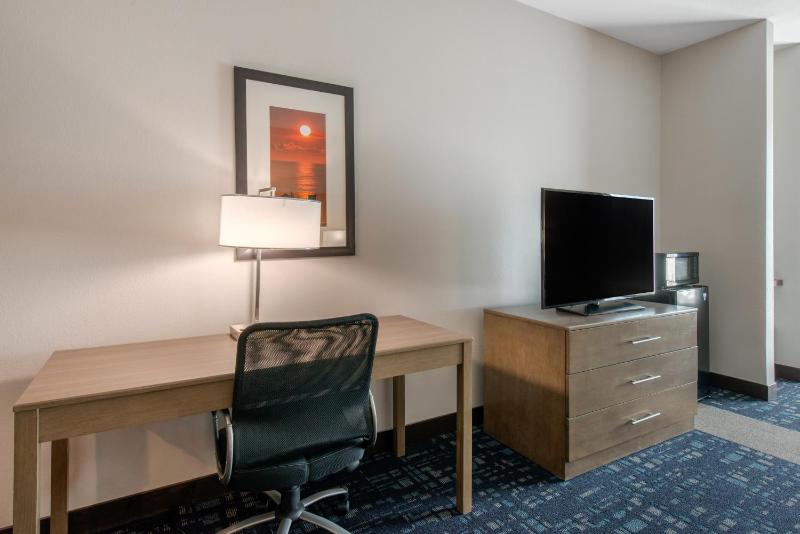 King Suite - Disability Access/Non-Smoking image 2