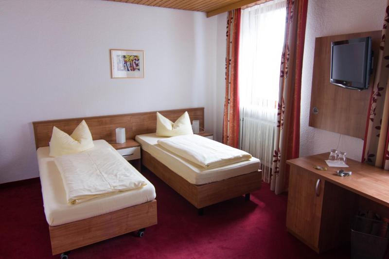 Double Room image 2
