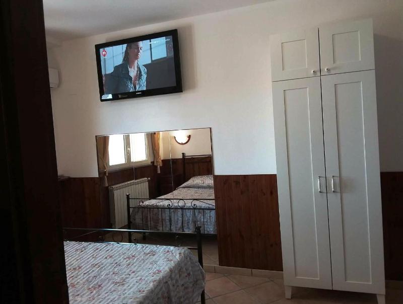 Deluxe Double Room with Sea View image 2