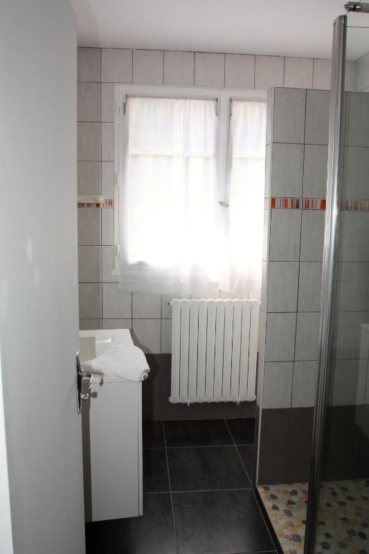 Double Room image 3