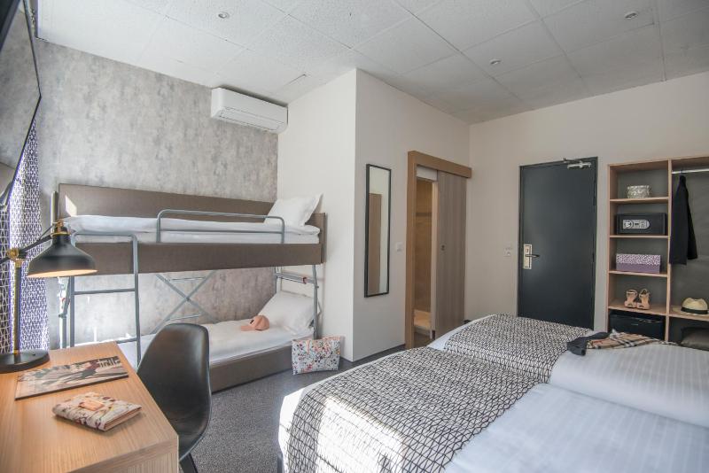 Hotel Saint Gothard - image 6