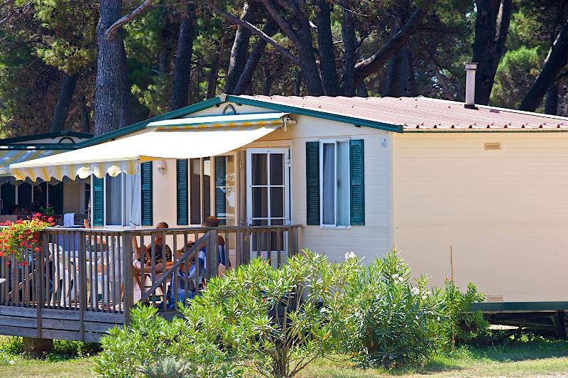 Two-Bedroom Mobile Home image 1