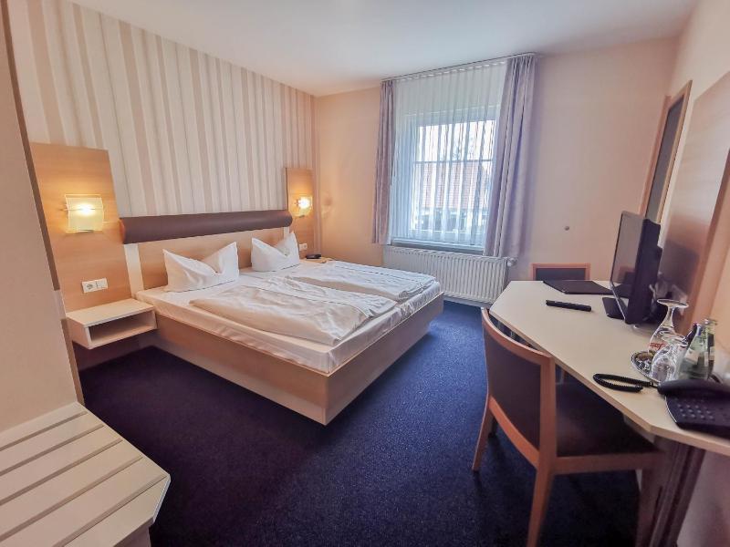Wald-Hotel - image 12