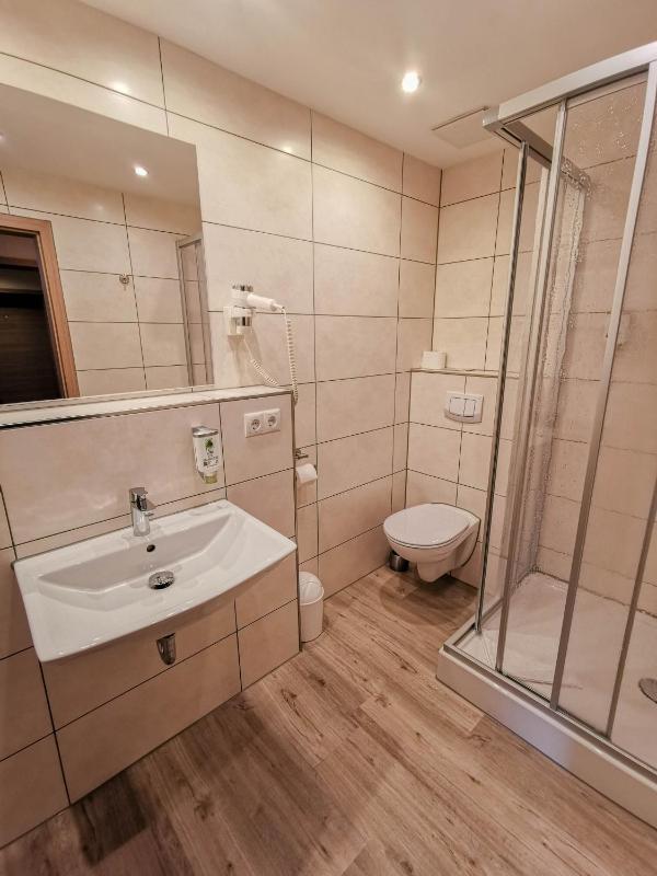 Wald-Hotel - image 40